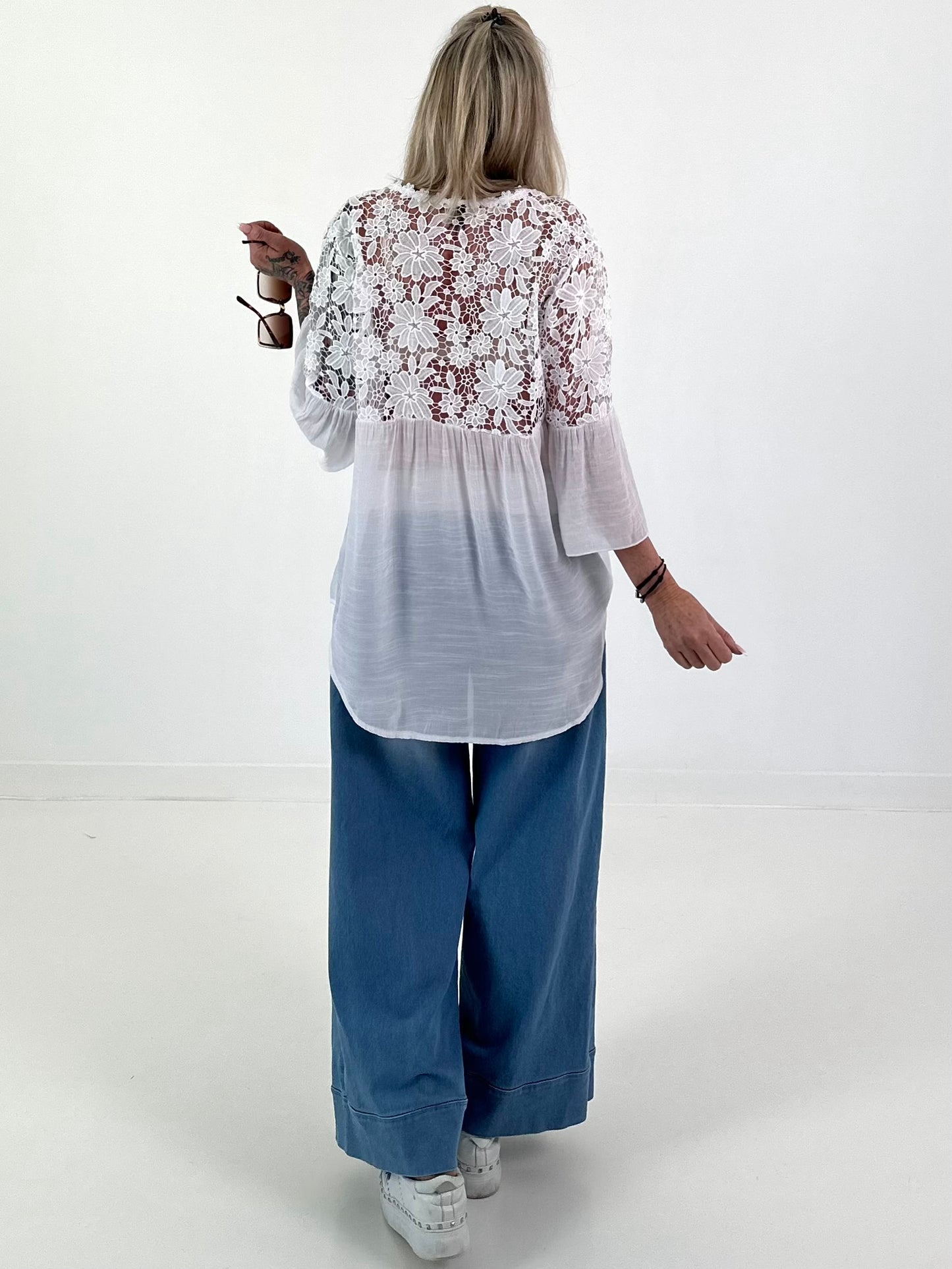 Blouse with floral crochet inserts - white