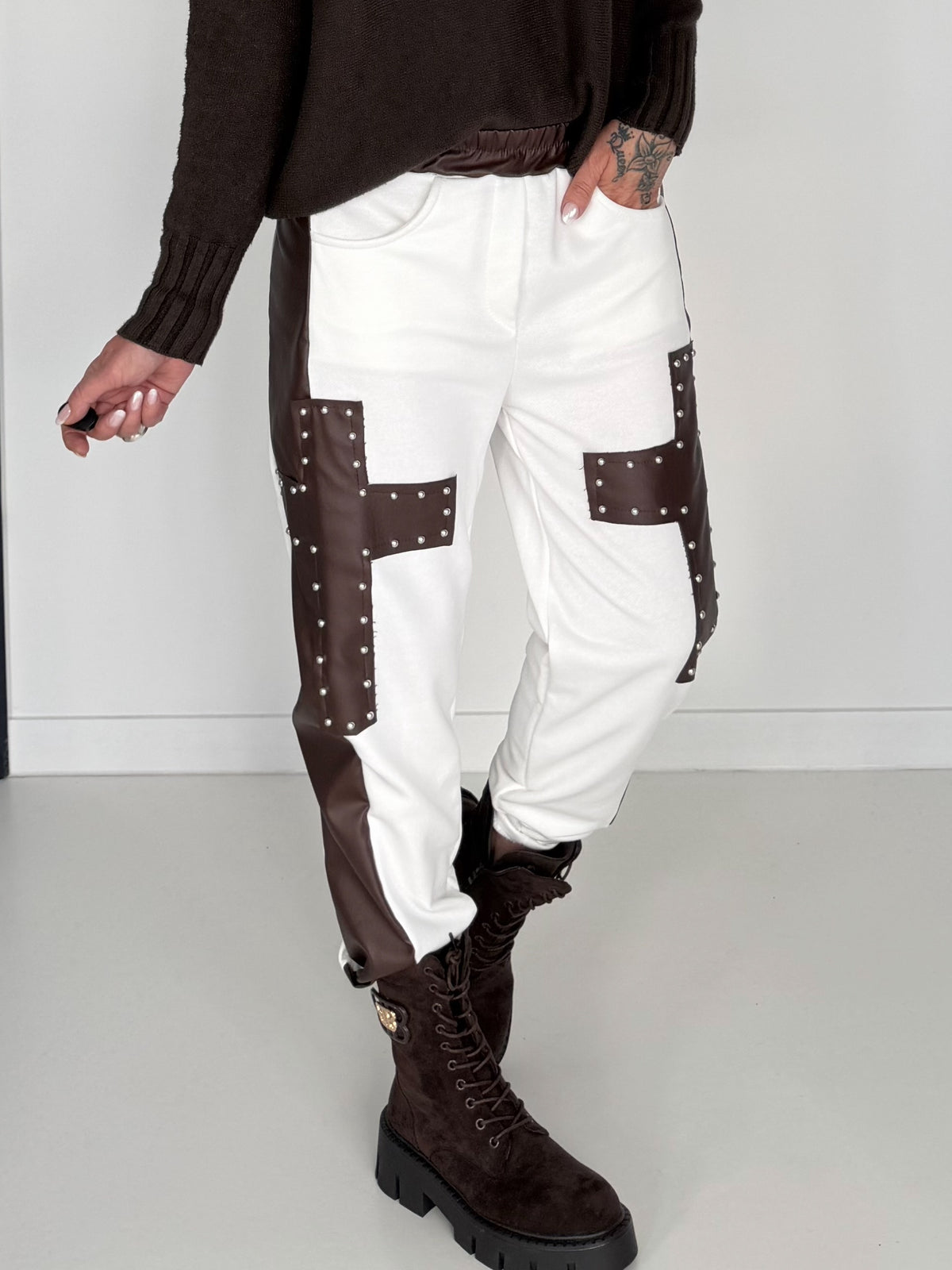 Sweathose im Materialmix - weiss-mokka