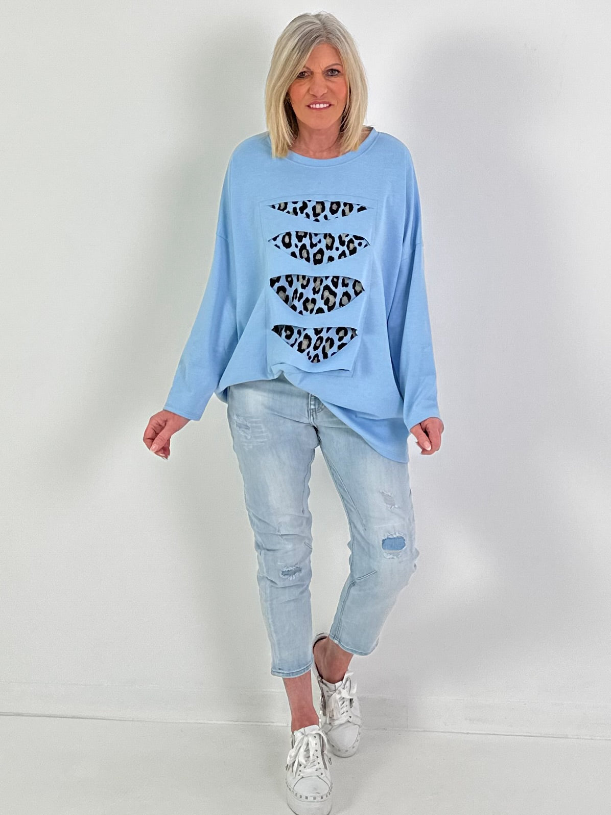 Sweater mit Cut-Outs - hellblau