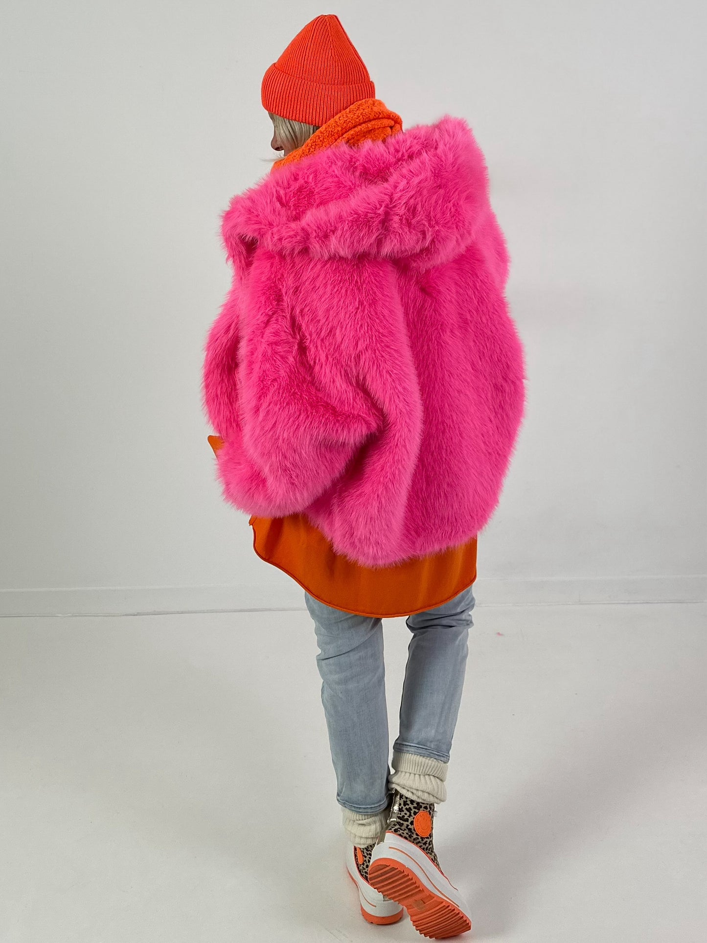 Bontjas model "Cloud 9" - neonroze