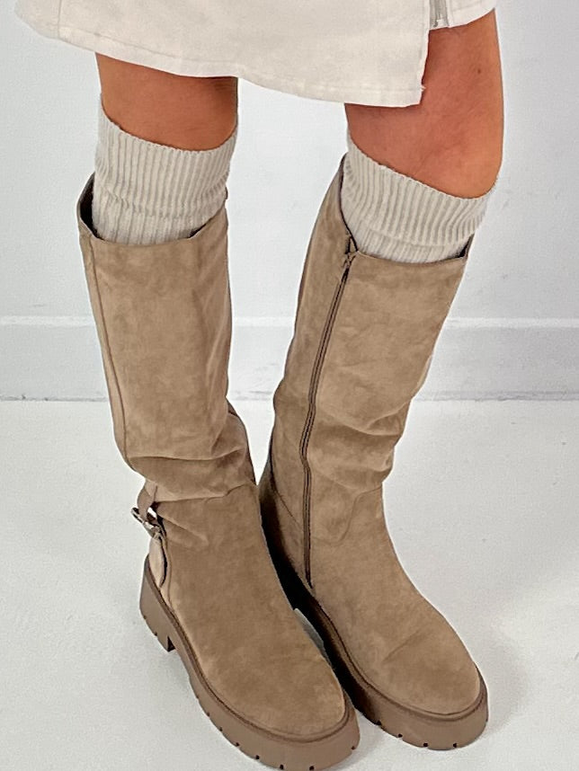 Boots model "Sand Step" - sand