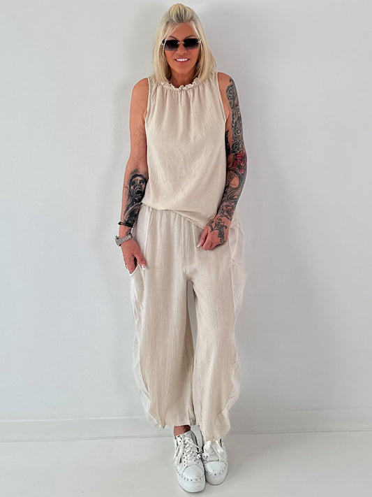 Grobes Baumwoll Top mit Rüschenkragen - beige