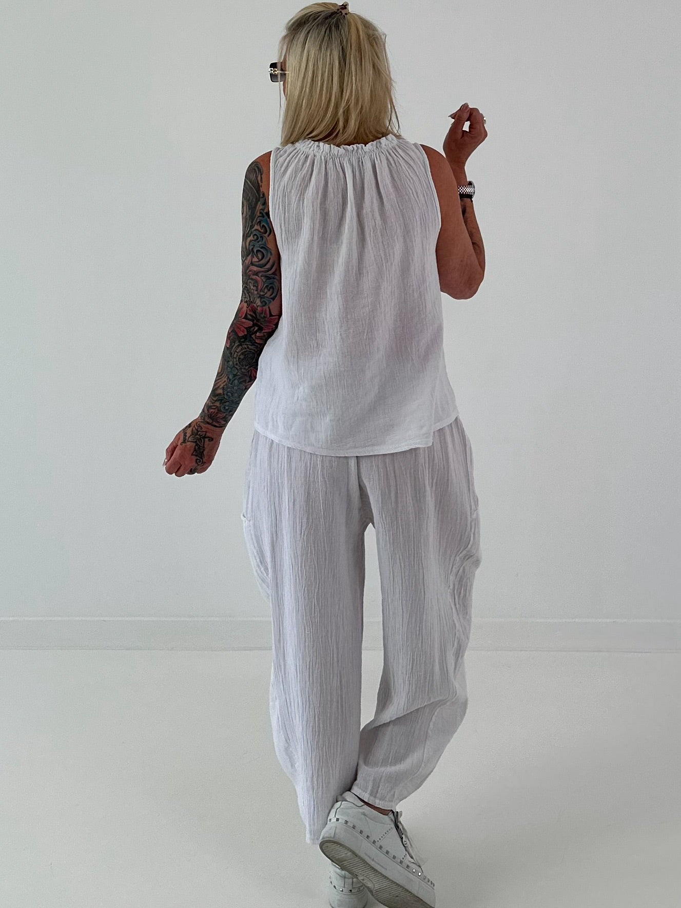 Grobes Baumwoll Top mit Rüschenkragen - weiss