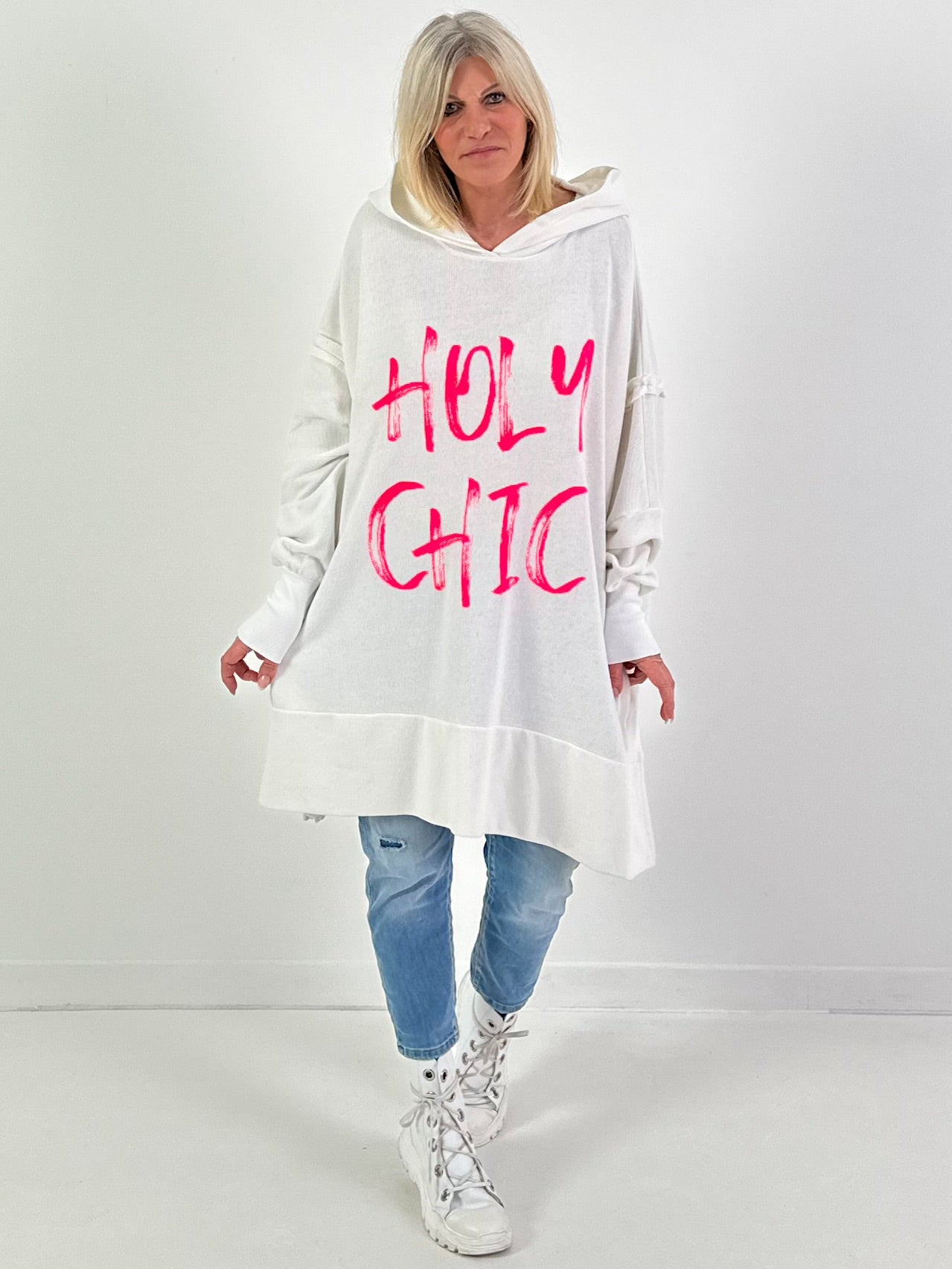 Oversized Hoodie Modell "Holy Chic" - weiss-neonpink