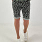 Kurze Hose im Leo Look- khaki