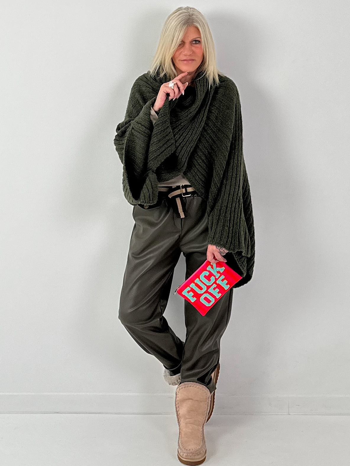 Poncho sweater model "Soul Warmer" - olive