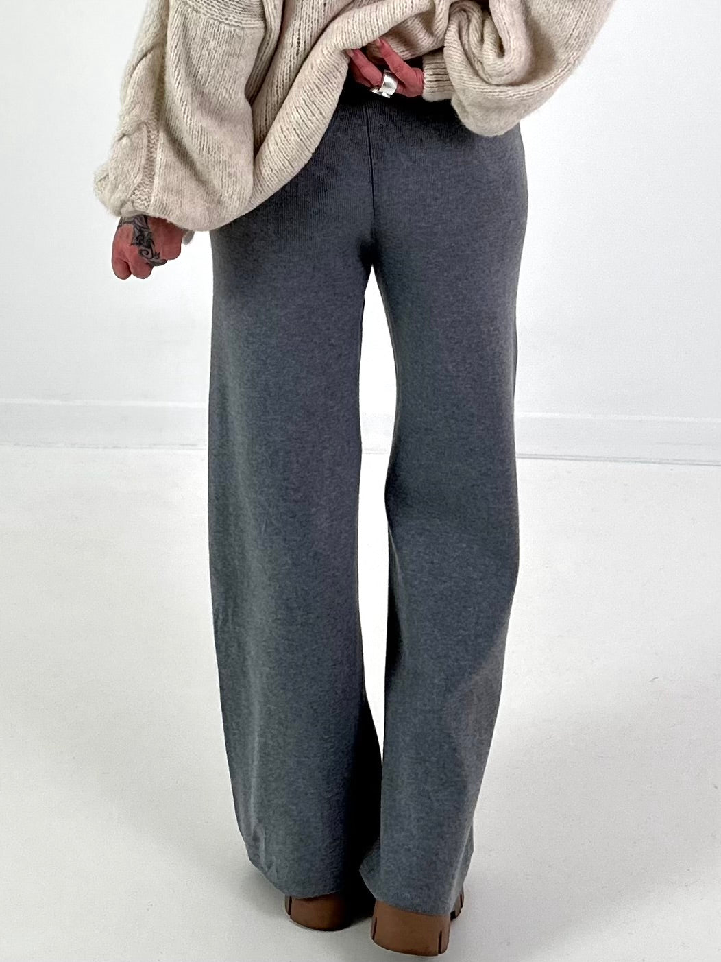Knitted trousers model “Weave&amp;Wear” - grey
