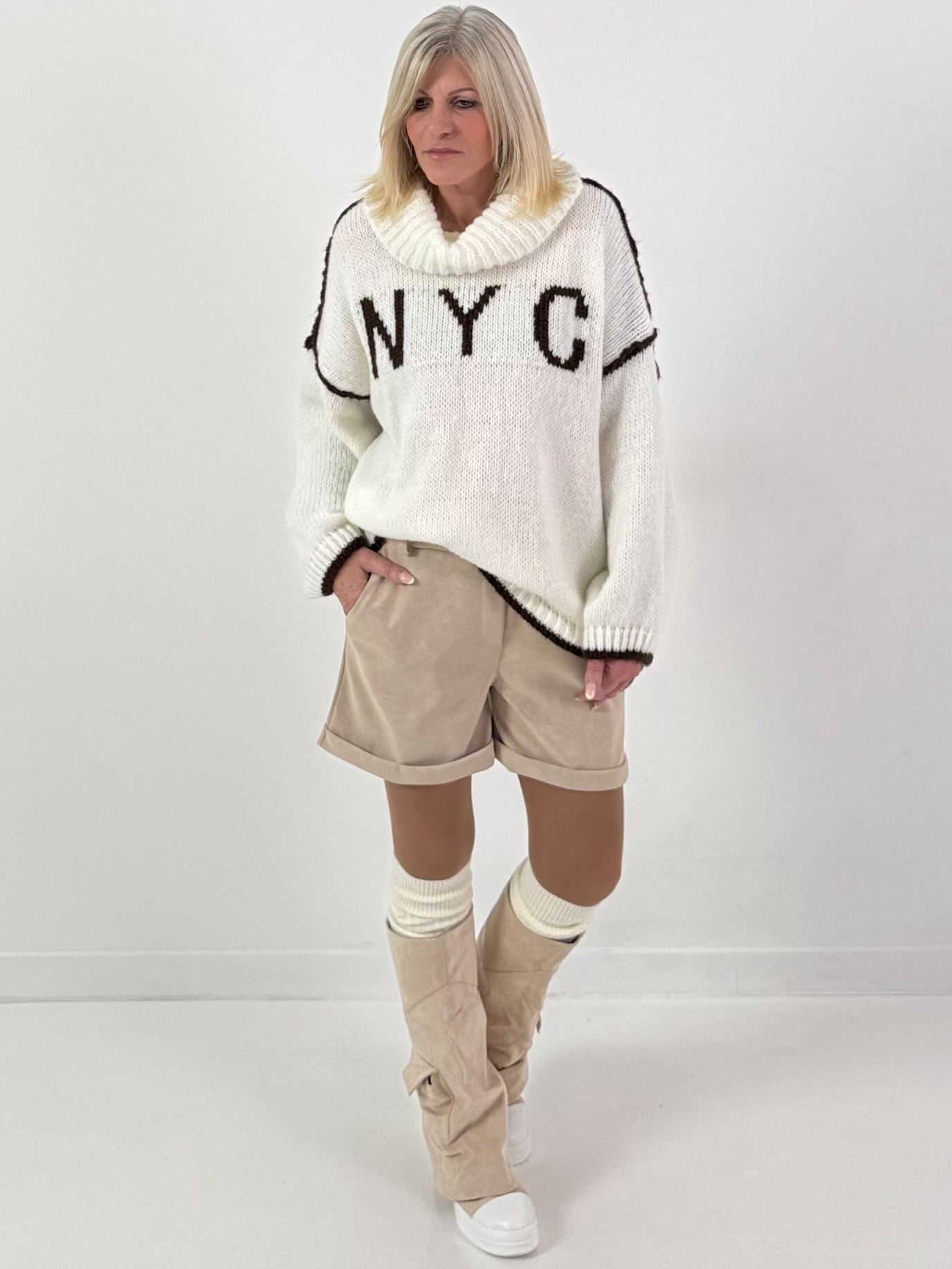 Trui model "Cozy City Chic" - ecru