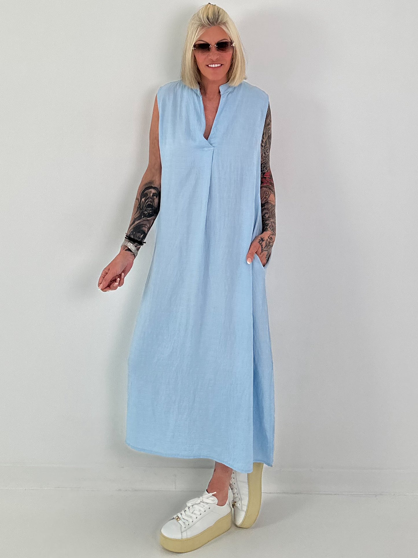 Luftiges Kleid - hellblau