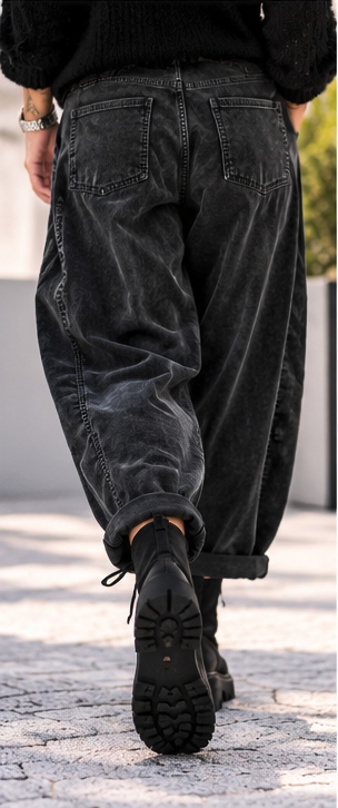 Weiche Ballon-Cordhose mit Gürtel - stone-washed-schwarz