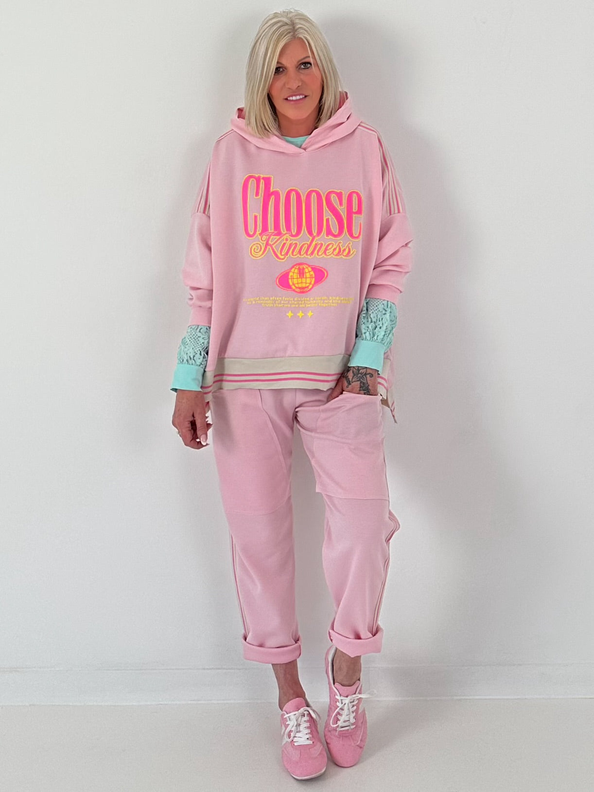 Hose mit großen aufgesetzten Taschen - rosa