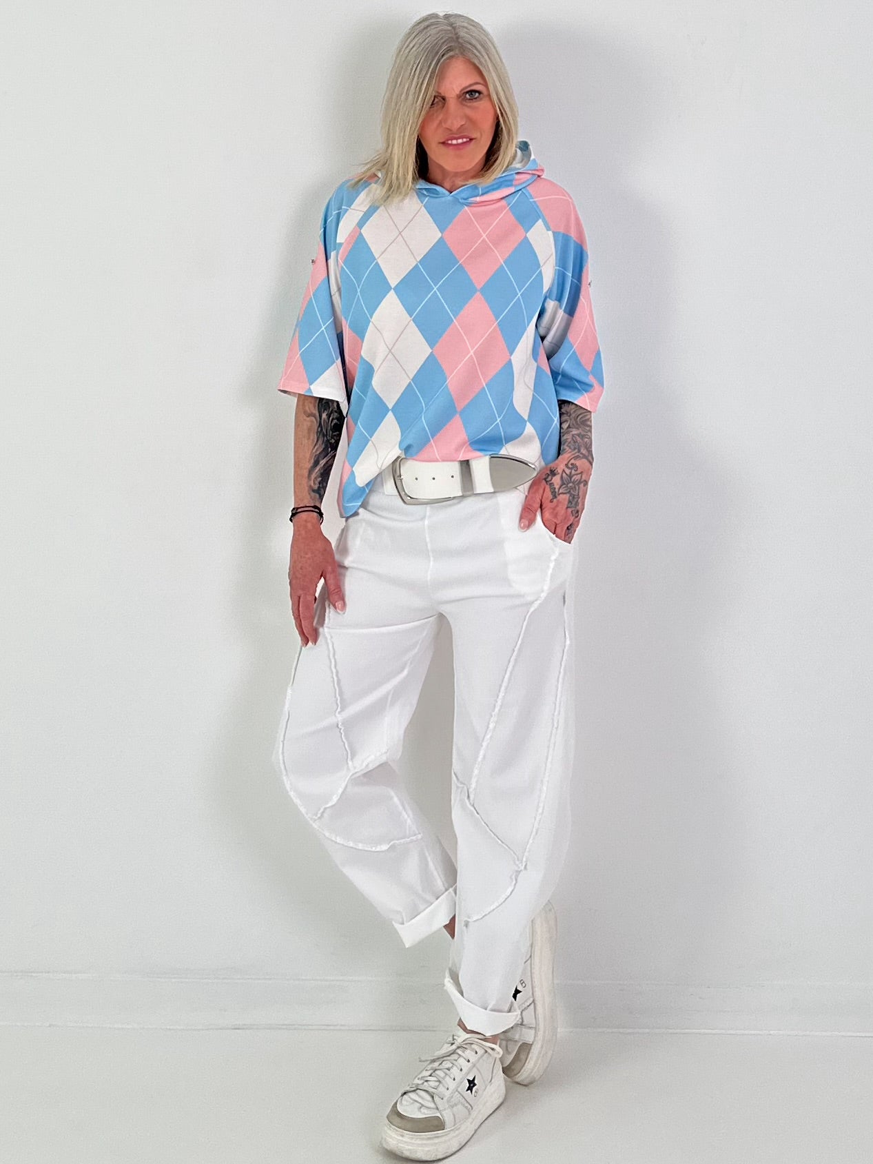 Kurzarm-Hoodie mit Raute - hellblau-rosa-weiss