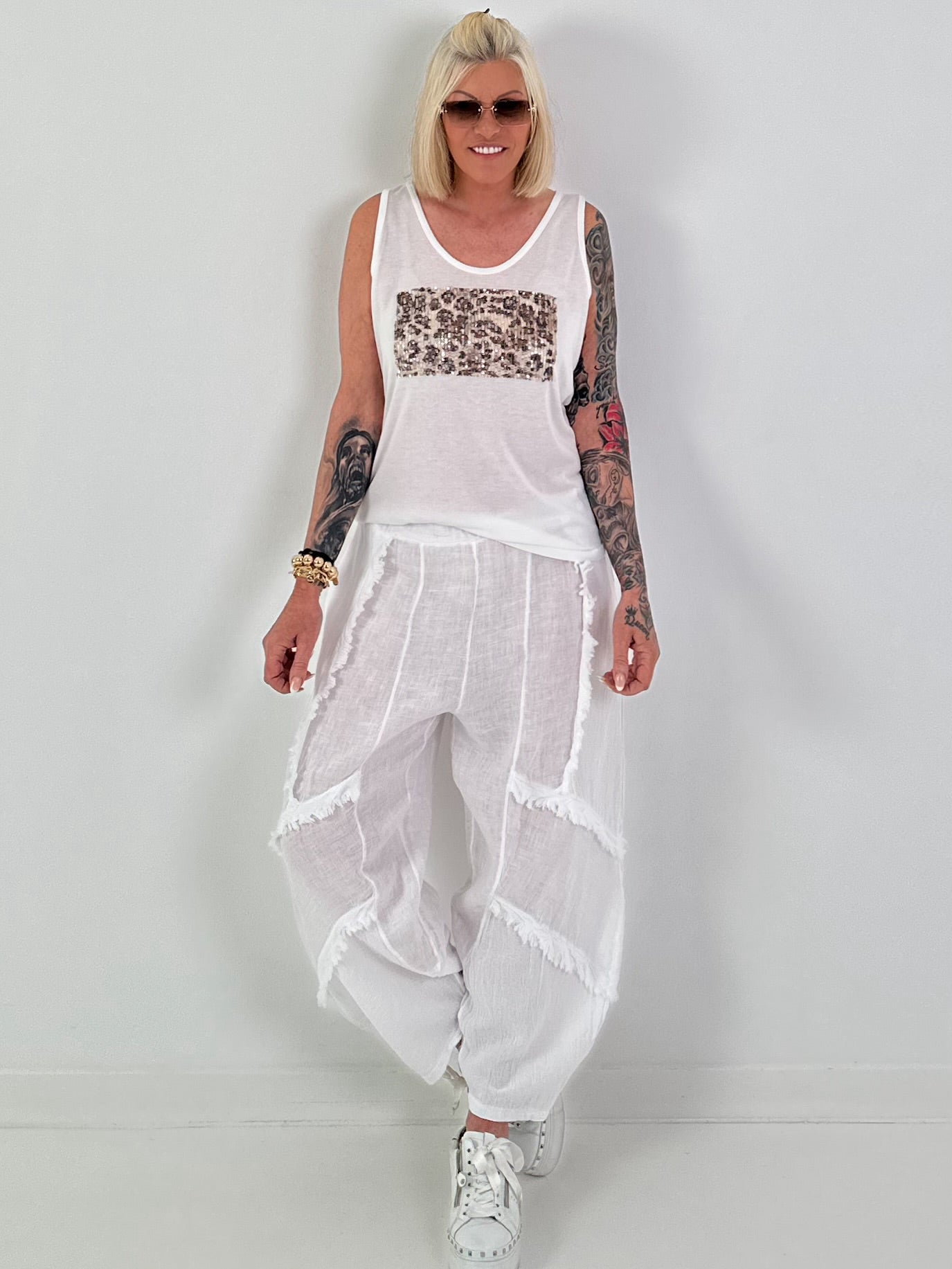 Fine Knit Top with Leopard Patch - white