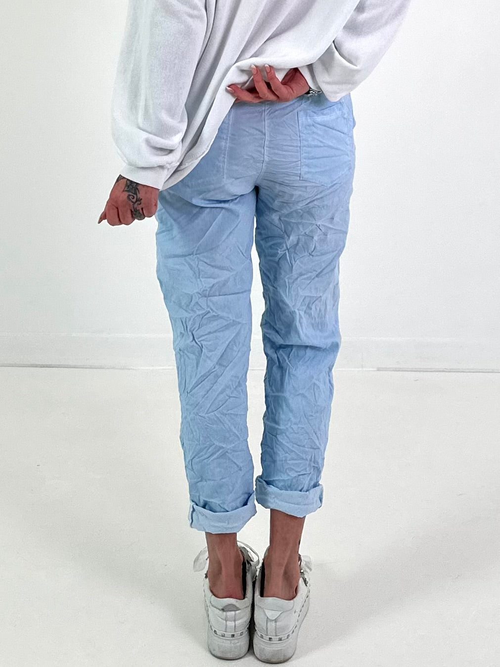 Hose Modell "Sleek Comfort" - hellblau