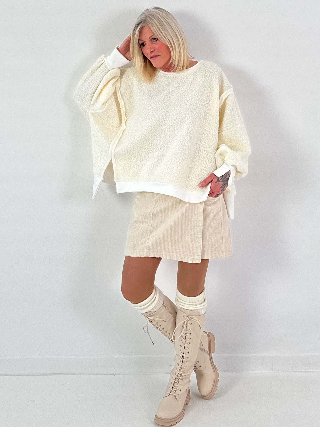 Teddy sweater model "Sweet Bliss" - ecru