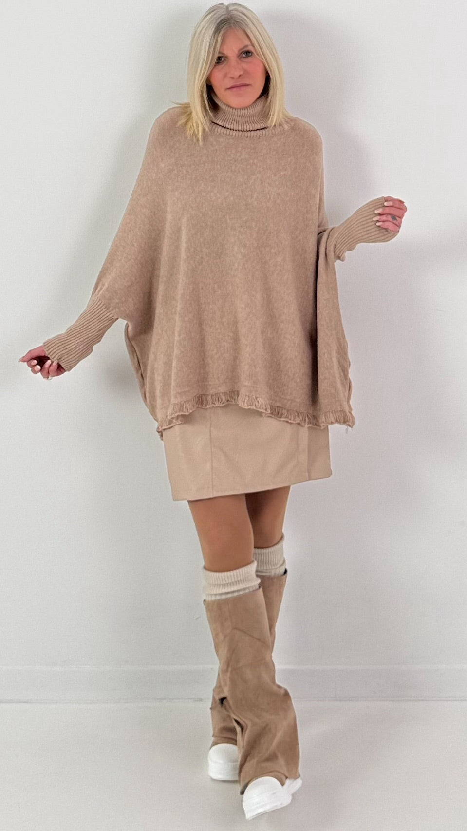 Skirt shorts in leather look model "Smooth Edge" - beige