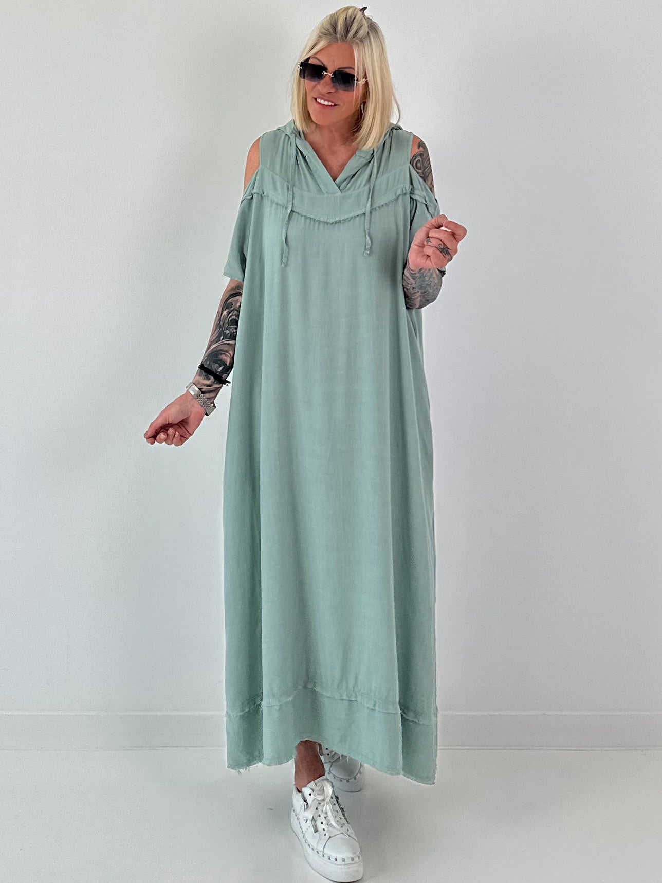 Dress with cold shoulder and hood - sage