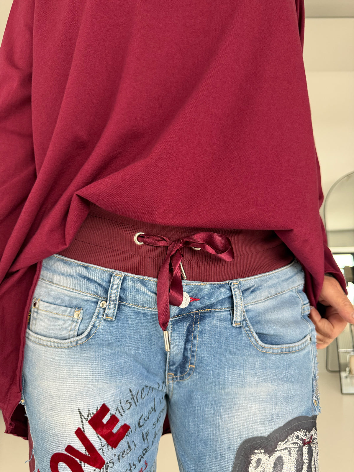 Jogg-Jeans im Used Look Love & Rock - denim-burgundi
