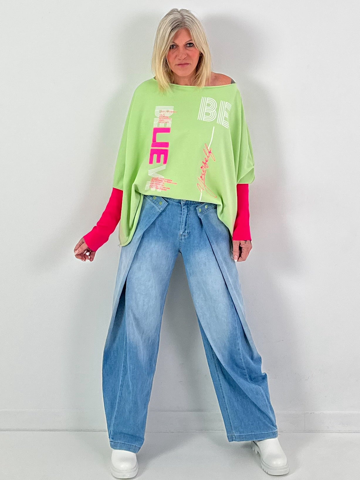 Oversized Sweatshirt Modell "Be Yourself" - grün ( lieferbar ab ca. 05.12.25)