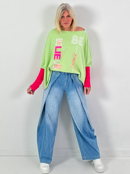 Oversized Sweatshirt Modell "Be Yourself" - grün ( lieferbar ab ca. 05.12.25)