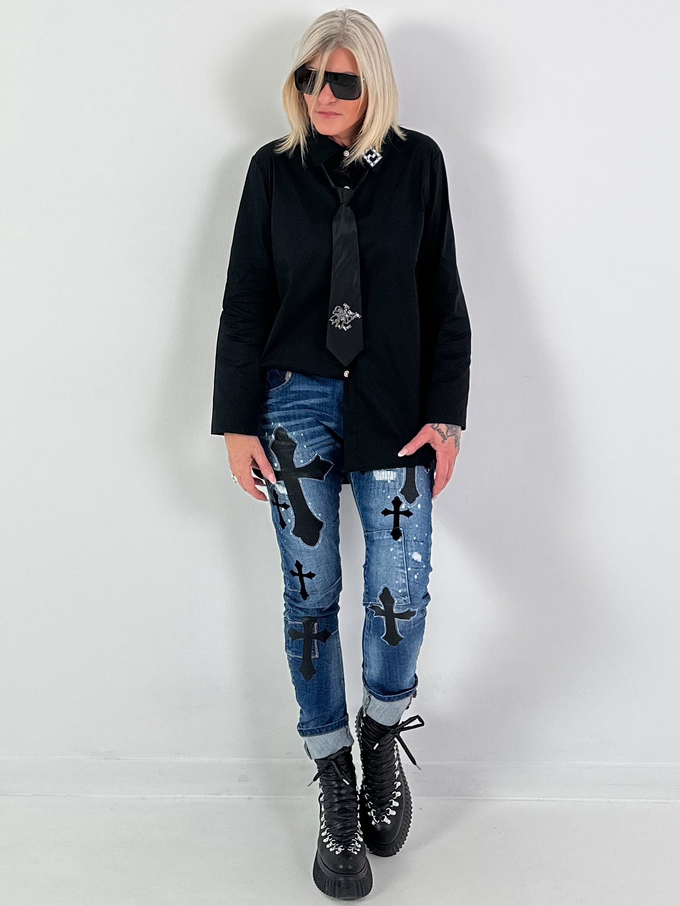 Blouse model "Crystal Collar" - zwart