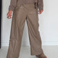 Vegane Lederhose mit weitem Bein - taupe