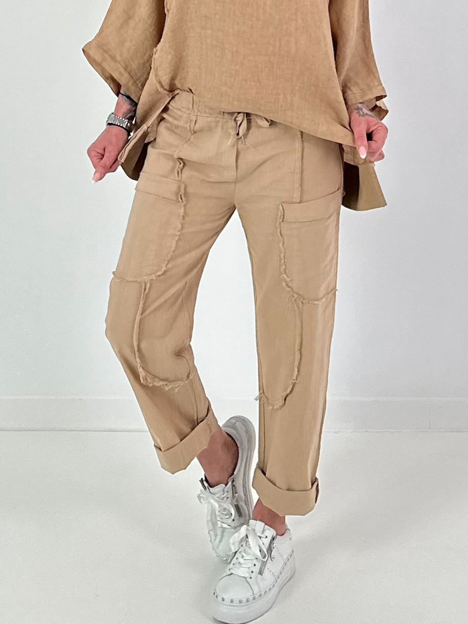 Leinen Hose mit aufgesetzten Taschen und Fransen - camel