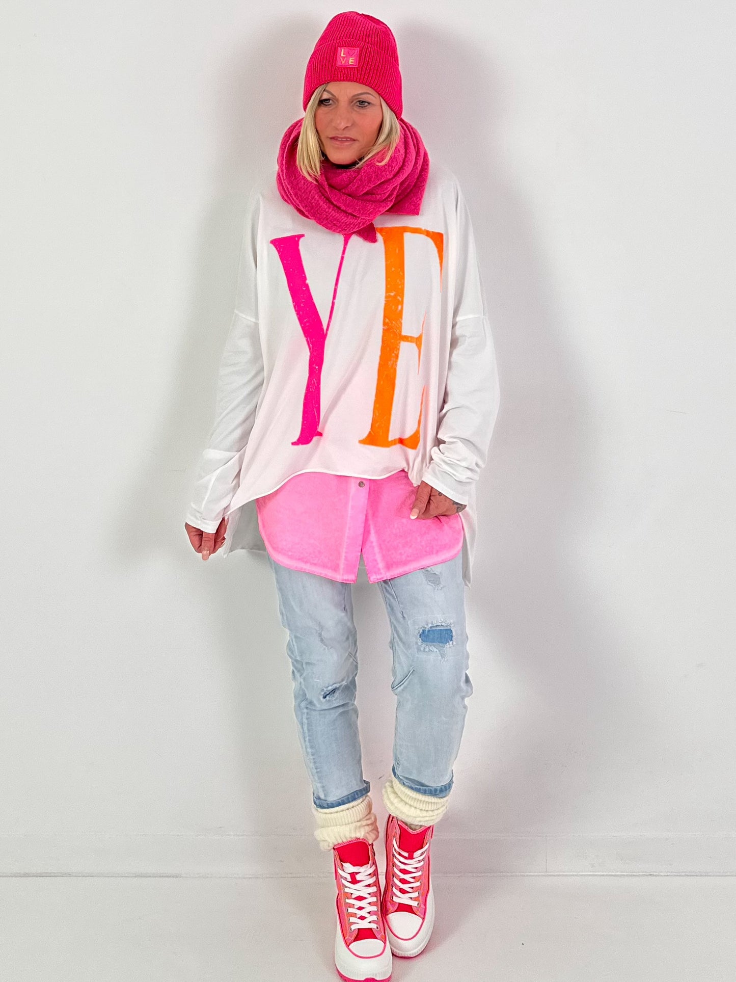 Oversized shirt model “YEAH” - white