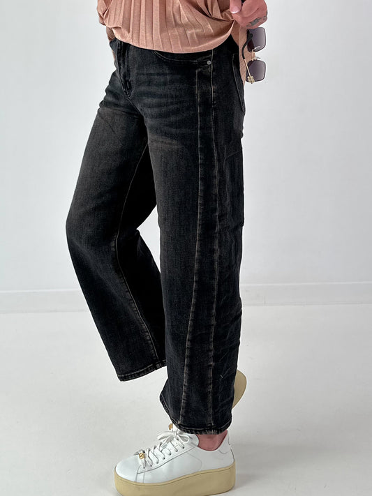 Balloon Leg Jeans - Black