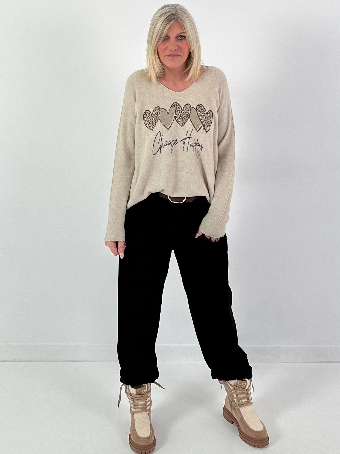 V-hals trui model "Choose Happy" - beige