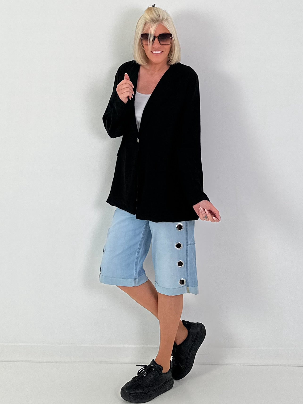 Leichter Blazer mit Patten - schwarz