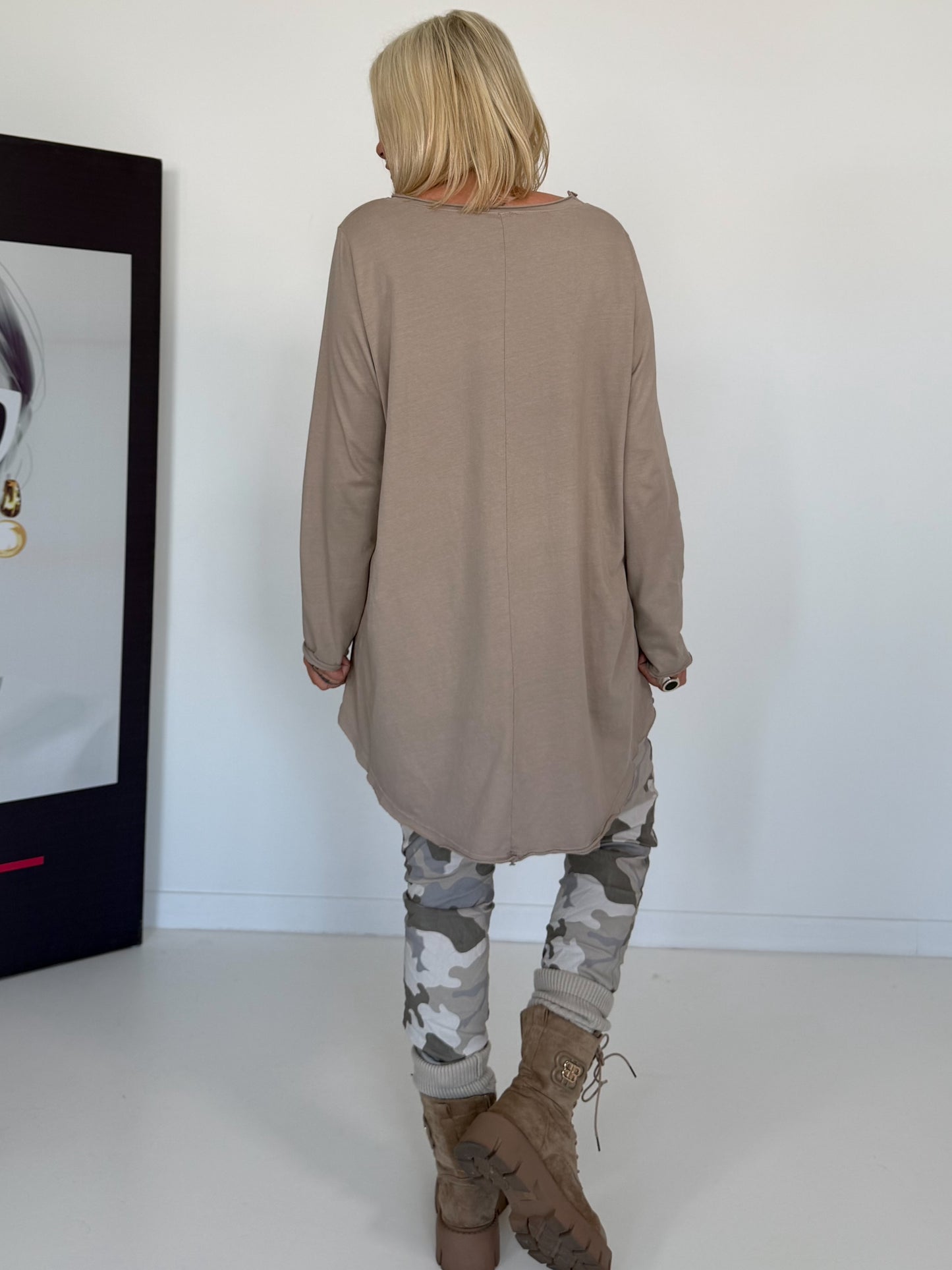 Basic Shirt mit Rundhalsausschnitt - beige