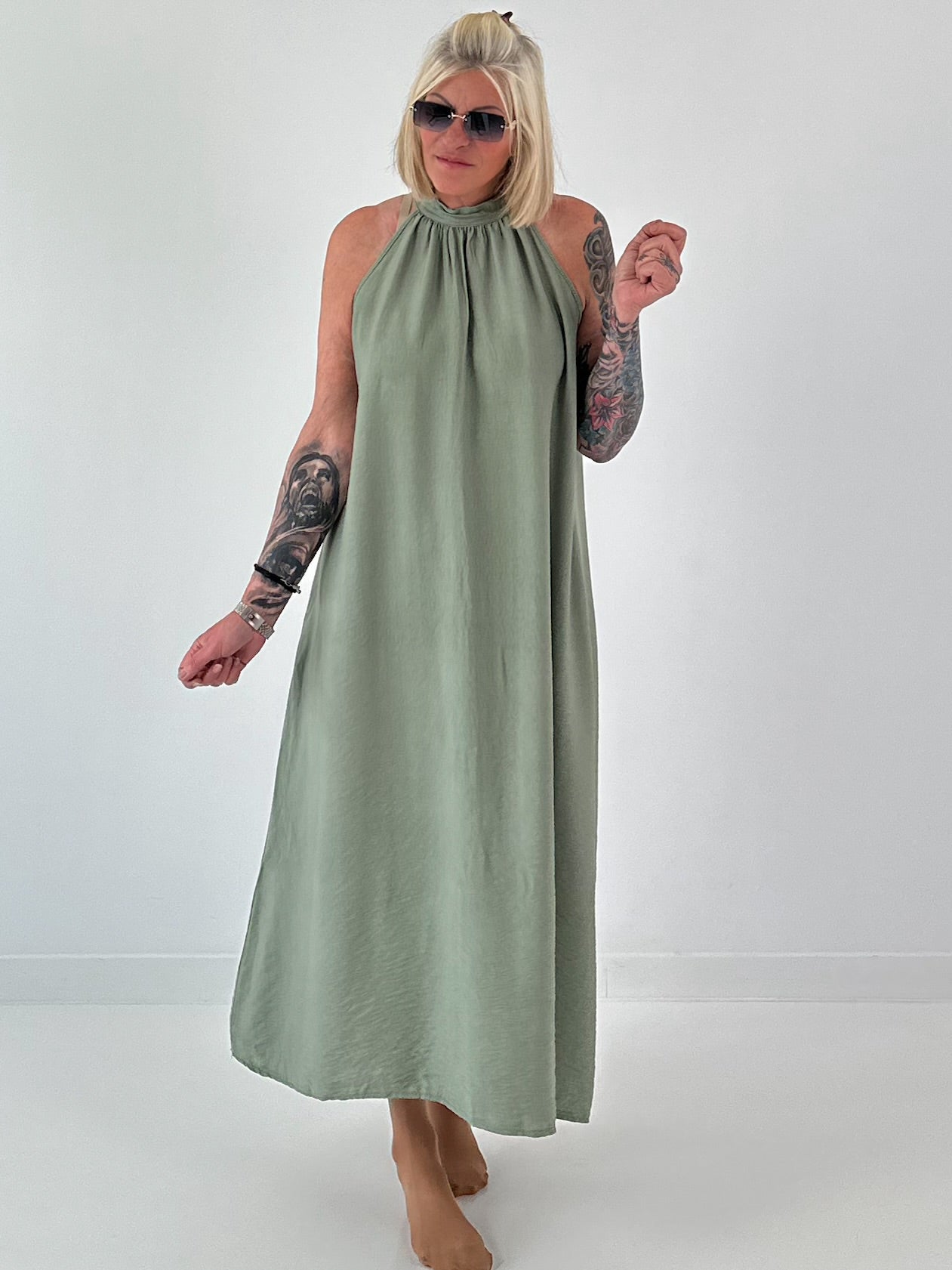 Klassisches Neckholder-Kleid -salbei