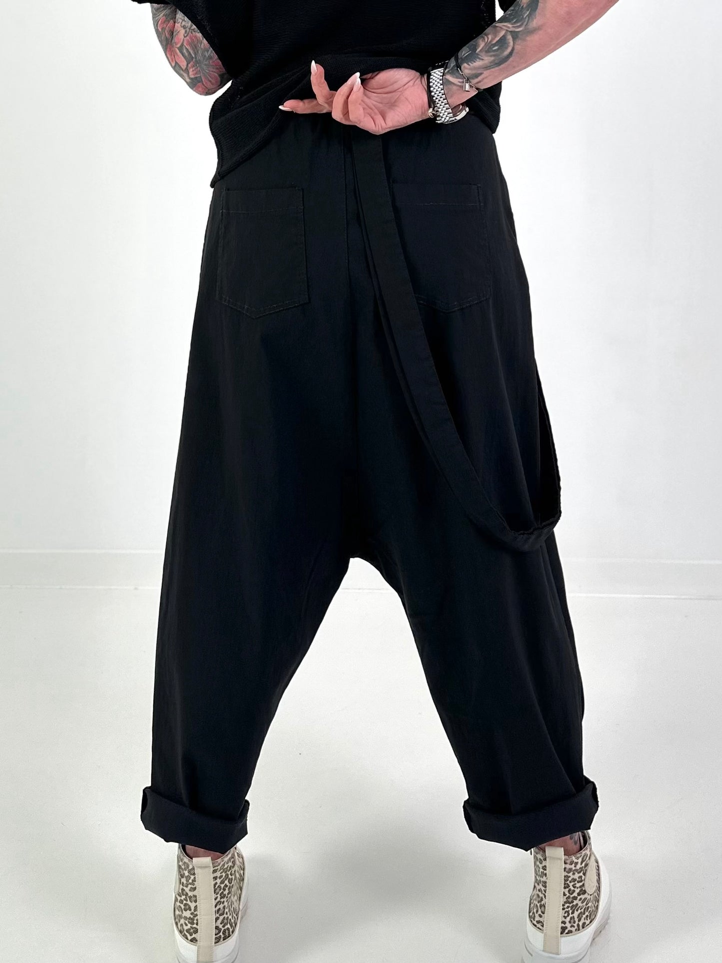 Baggy trousers with wrap - black