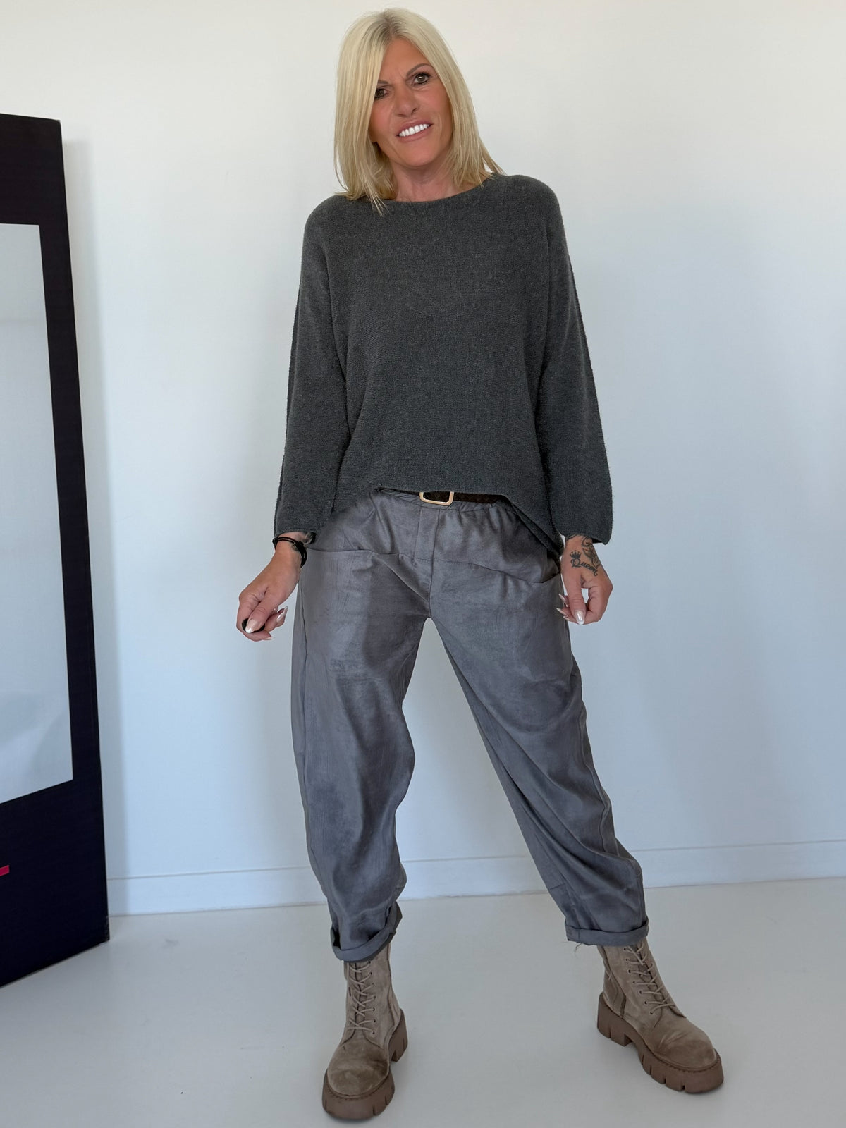 Basic Pullover mit Rundhalsausschnitt - anthrazit