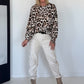 Sweater mit Allover-Leo-Print - beige-schwarz-mehrfarbig