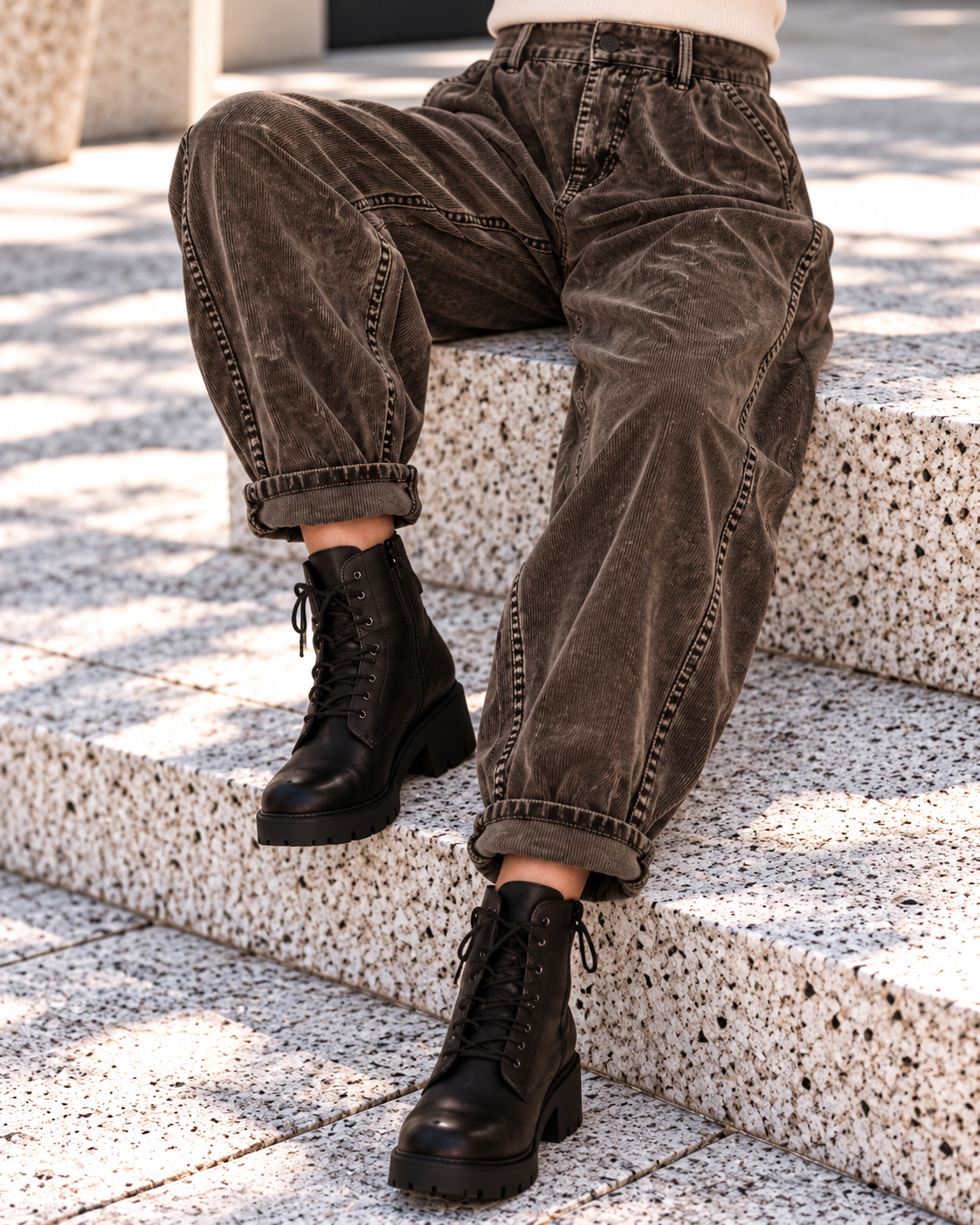 Soft balloon corduroy trousers with belt - stone-washed mocha
