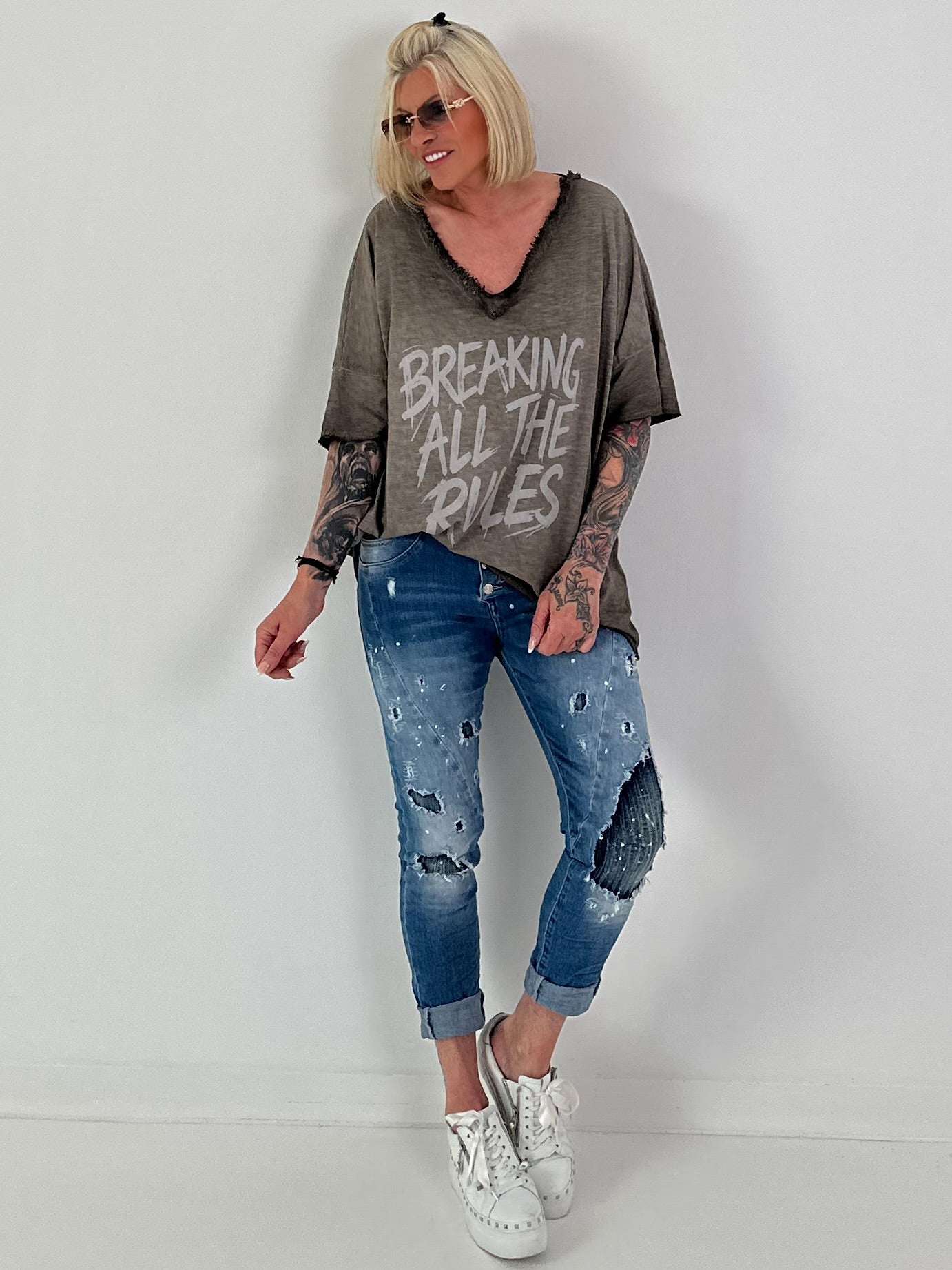Oversized Shirt Breaking Rules - schoko