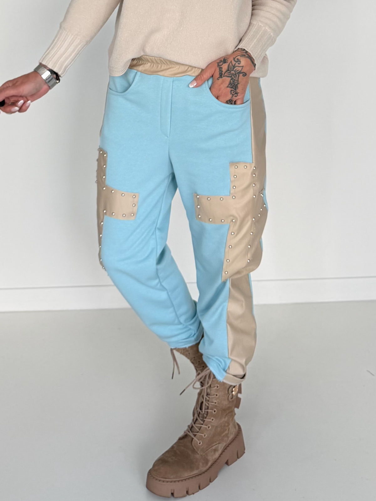 Sweathose im Materialmix - hellblau -beige