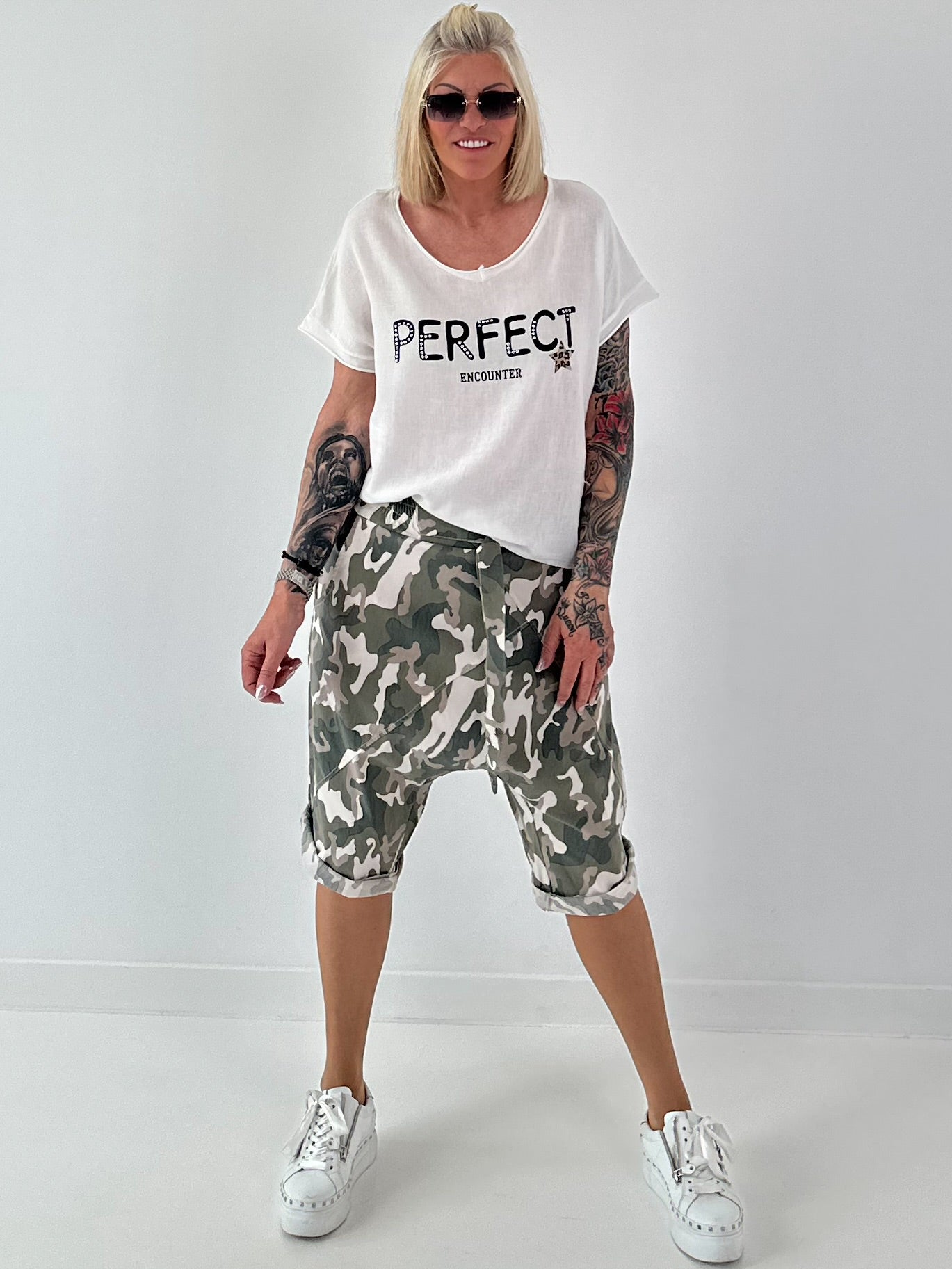 T-Shirt in edlem Materialmix -weiss