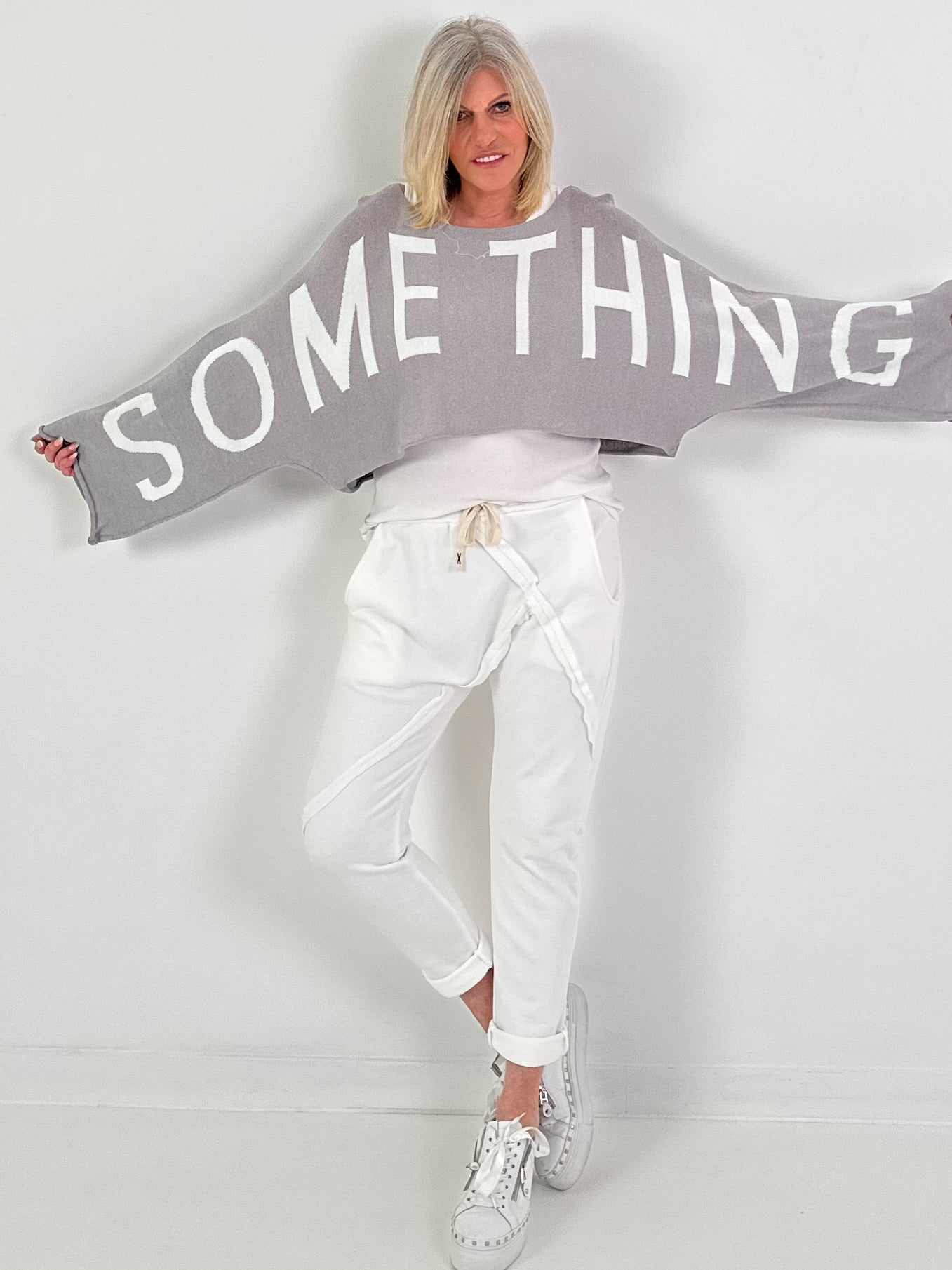 Cropped Pulli Something - grau