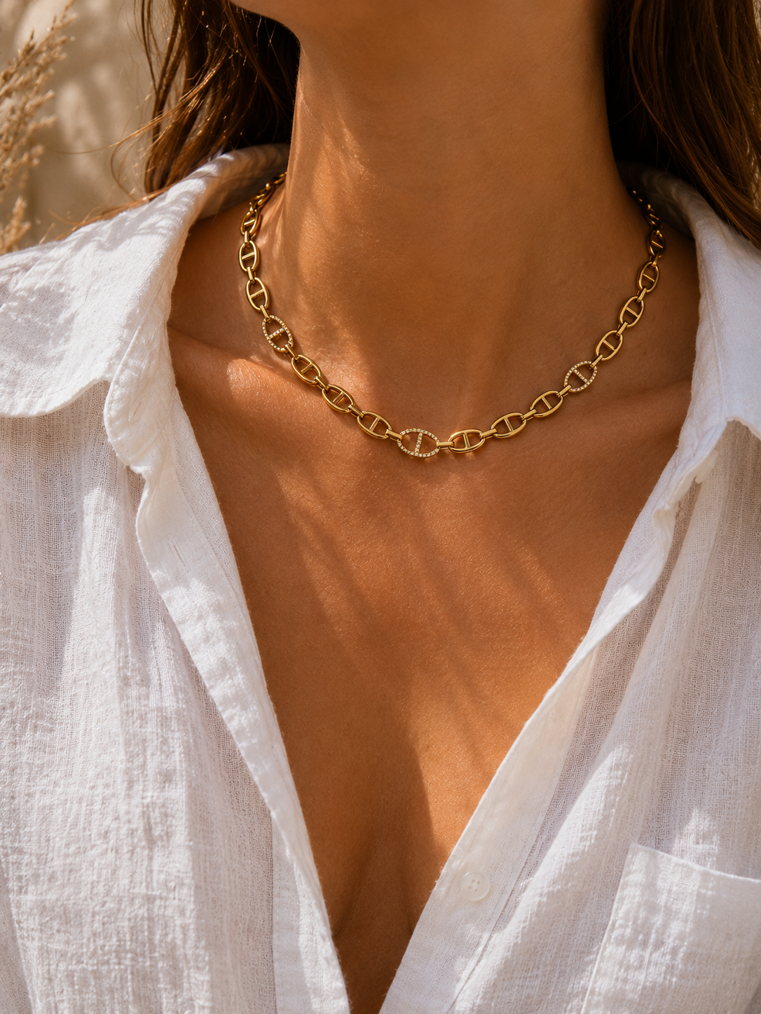Giuno Necklace with Rhinestone Details - Gold