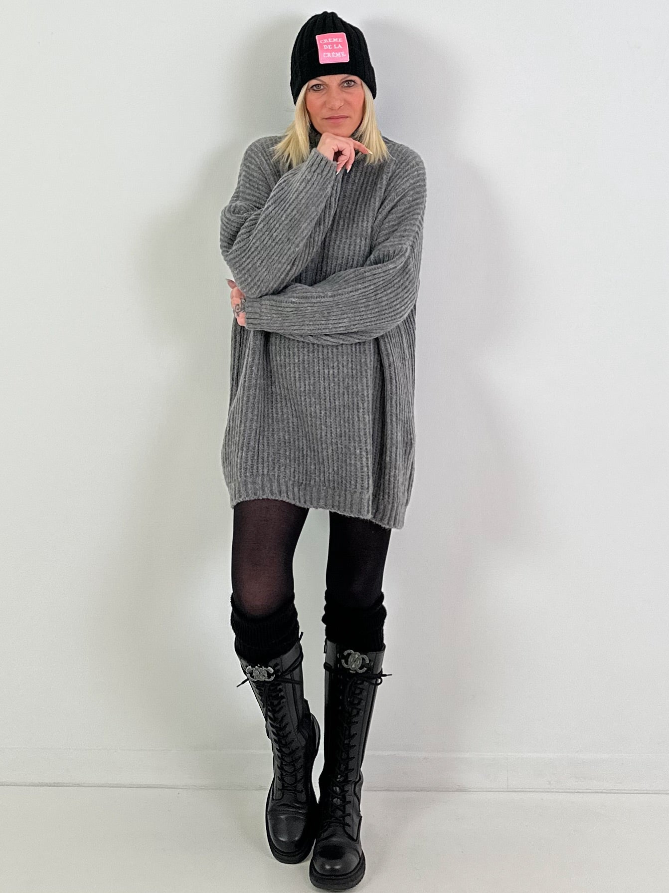Longpullover/Kleid Modell "Embrace" - grau