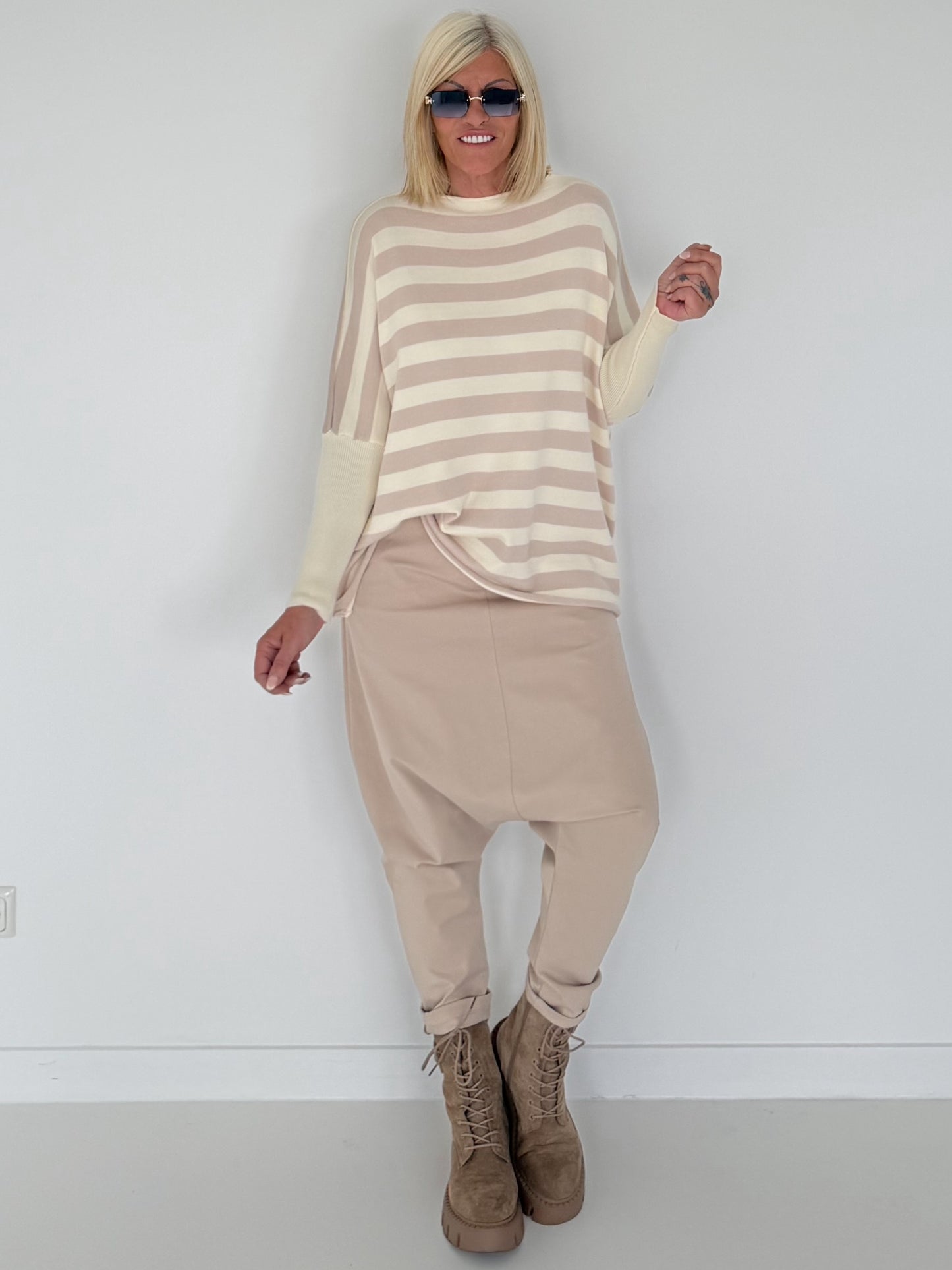 Strickpullover mit Streifen und Stulpenärmeln - creme-taupe