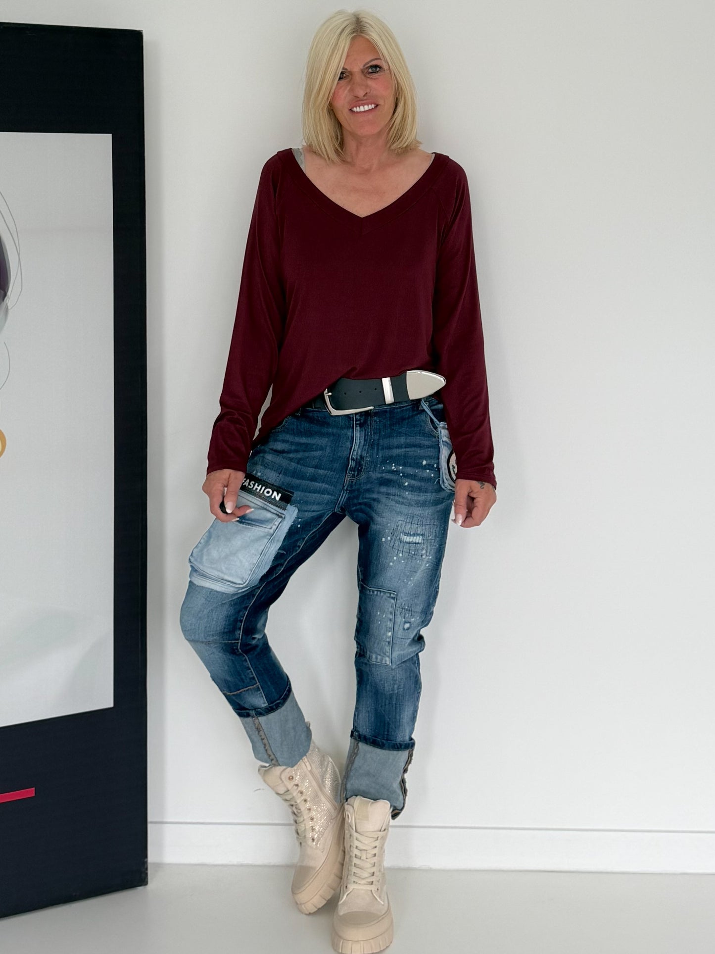 Basic Shirt mit V-Ausschnitt - bordeaux