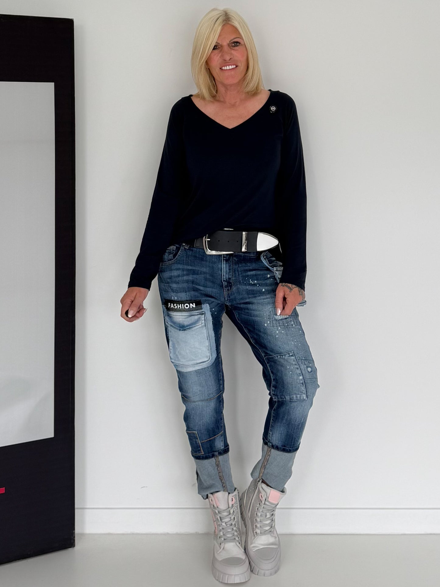 Basic Shirt mit V-Ausschnitt - marine