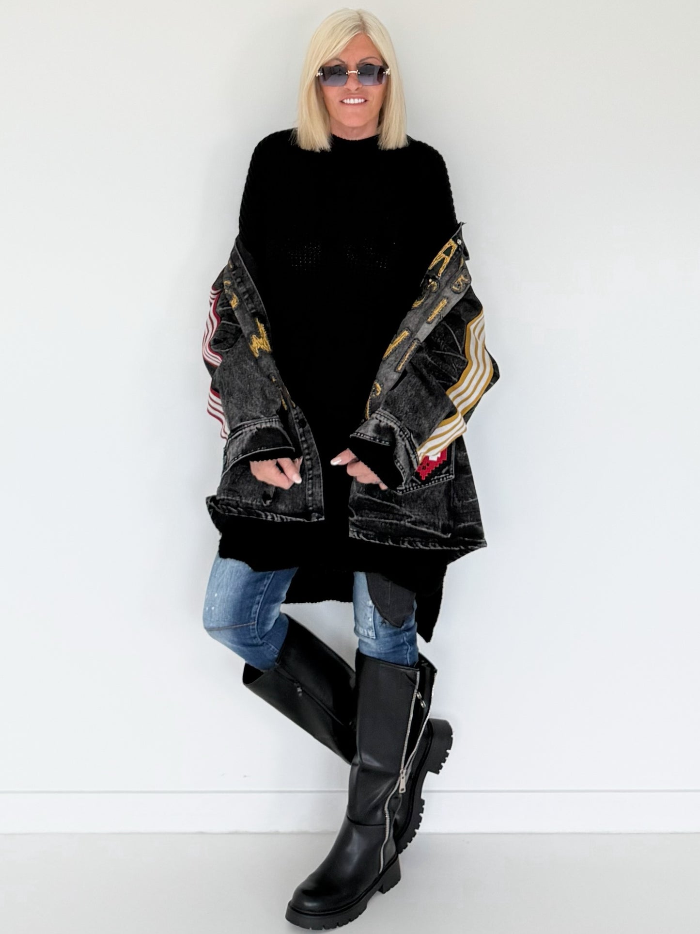Oversized Jeansjacke mit Pailletten - used-black ( lieferbar ab ca. 01.09.26)