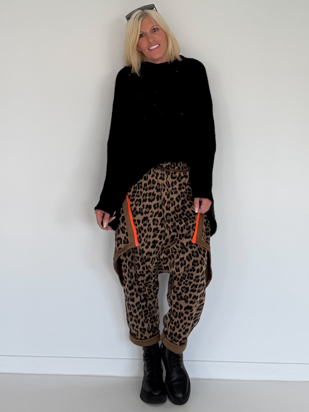 Pullover mit Stulpenärmeln und Zopfmuster - schwarz