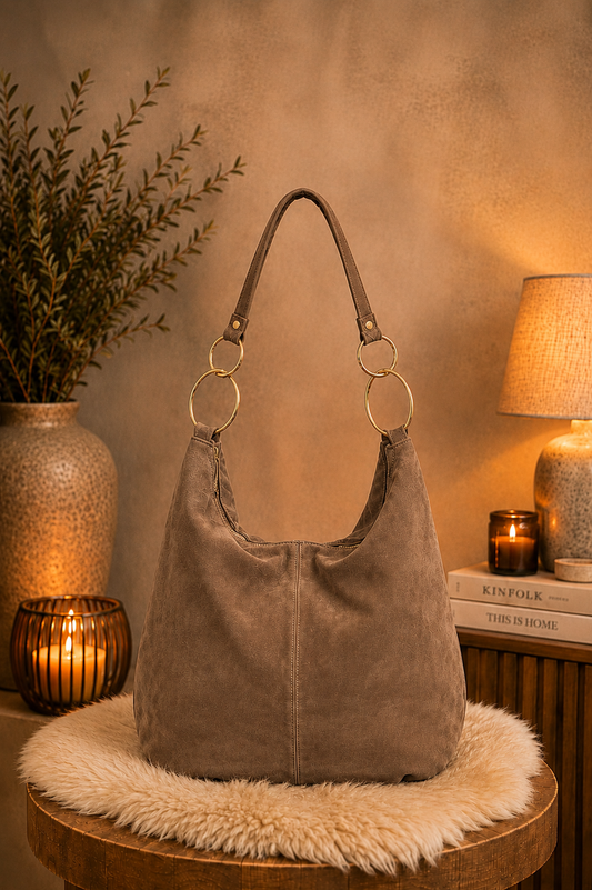 Echtledertasche mit aufwendigen Details - taupe