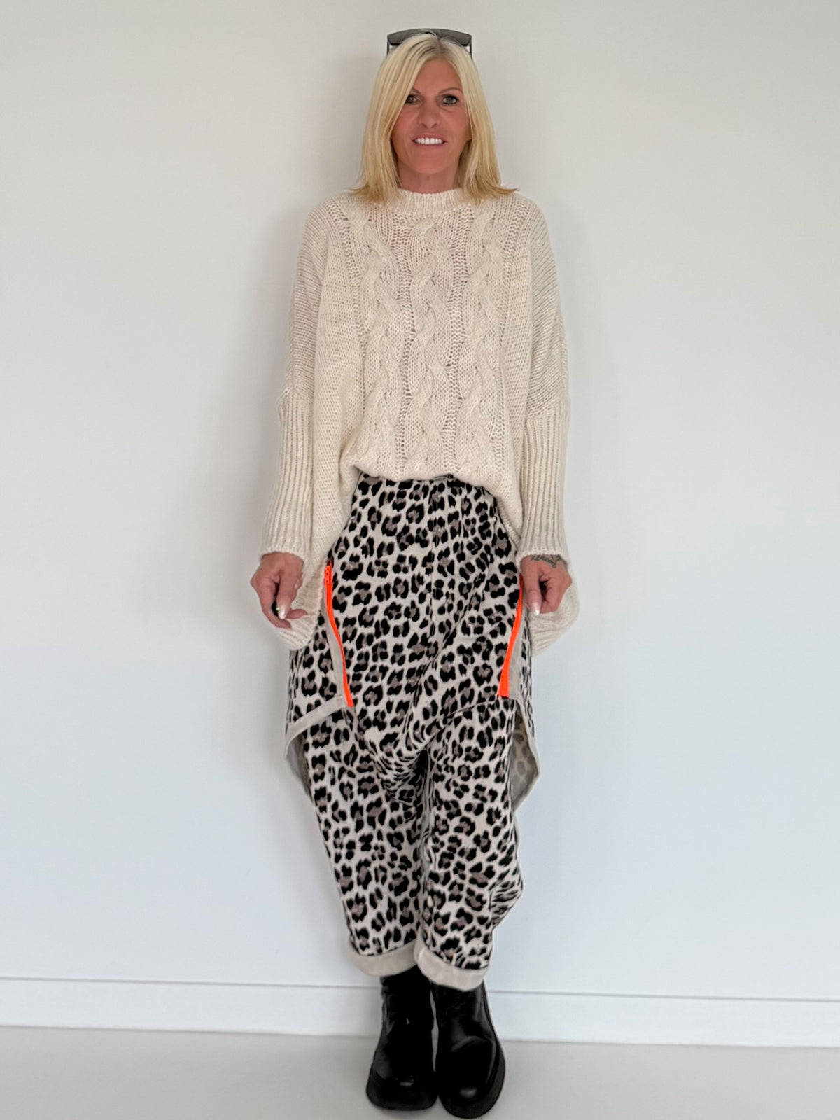 Pullover mit Stulpenärmeln und Zopfmuster - beige